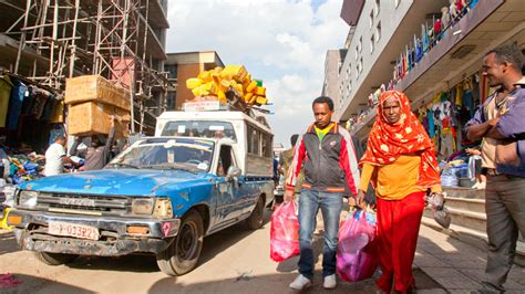  Voices From Addis Ababa: A Tapestry of Urban Life and Resilience